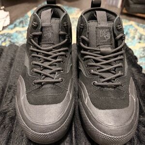 Vans Mte Half Cab Gore-Tex BRAND NEW